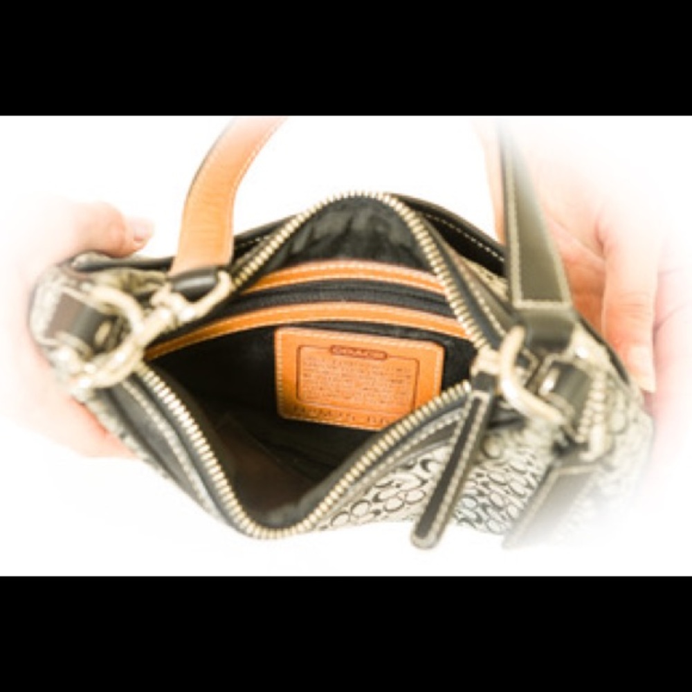 Coach Purse 👜 - Picture 5 of 5